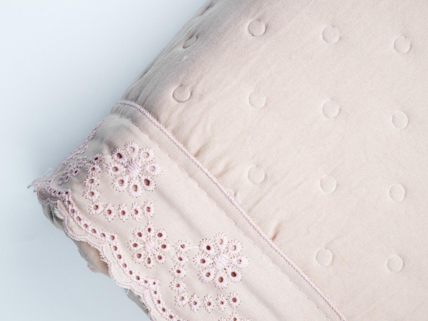 Colcha Encaje Chic + 2 cojines fundas de 50x70cm (Blanco · Gris · Beige · Rosa)