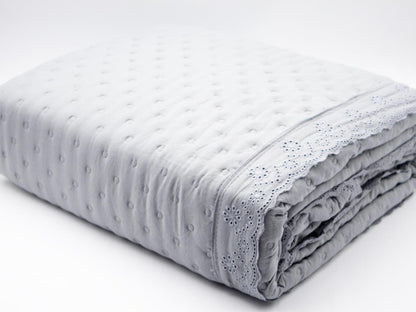 Colcha Encaje Chic + 2 cojines fundas de 50x70cm (Blanco · Gris · Beige · Rosa)