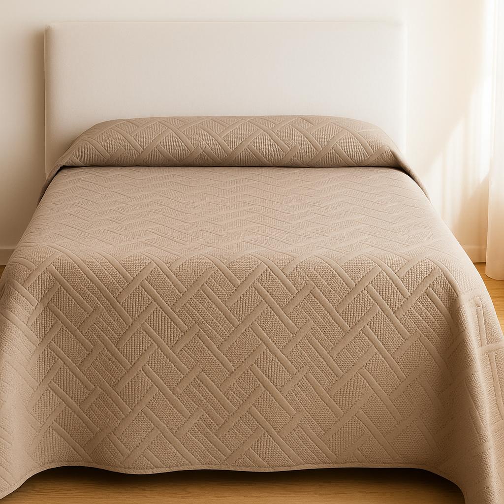 Colcha de Verano ECOBOUTI Trenzas Lorena Hogar 240x260 cm  Ligero, Fresco y Elegante