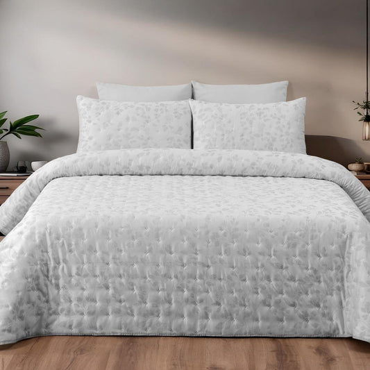 Colcha Valerie de Jacquard Floral con Dos Cojines Rellenos de 40x60 cm - Elegancia y Comodidad para Tu Hogar