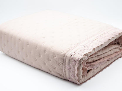Colcha Encaje Chic + 2 cojines fundas de 50x70cm (Blanco · Gris · Beige · Rosa)