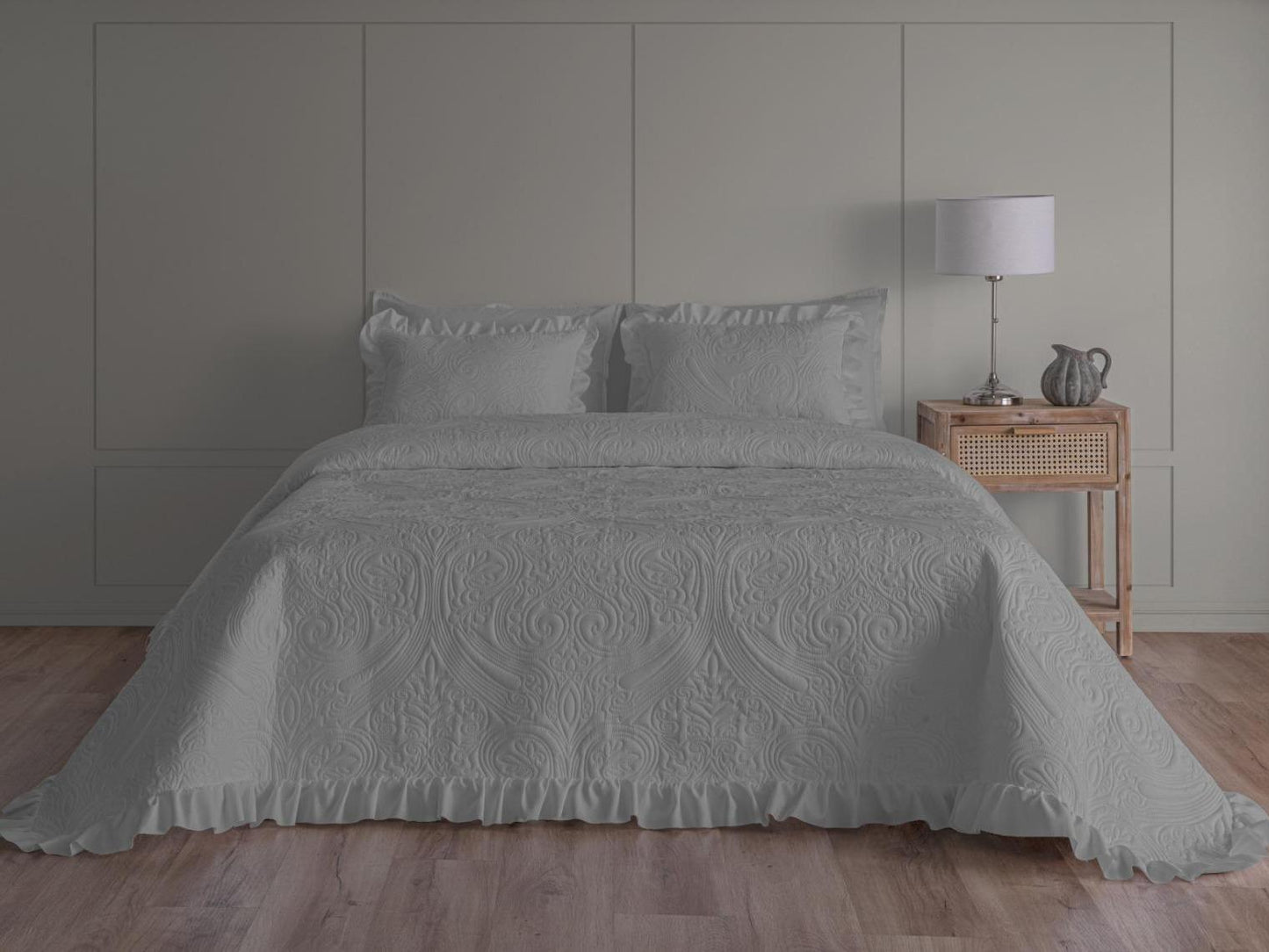 Colcha Mykonos - Juego de 2 cojines rellenos incluídos para cama de 150cm - Elegancia Atemporal