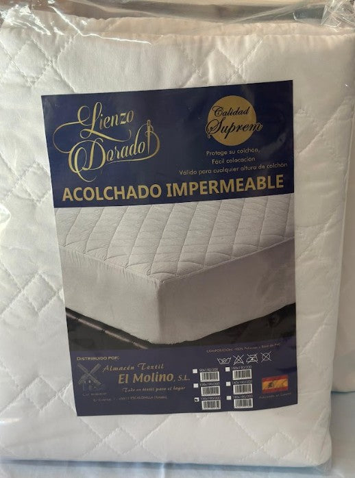Protector de Colchón Acolchado Plastificado  Impermeable  Disponible en 90 a 200 cm
