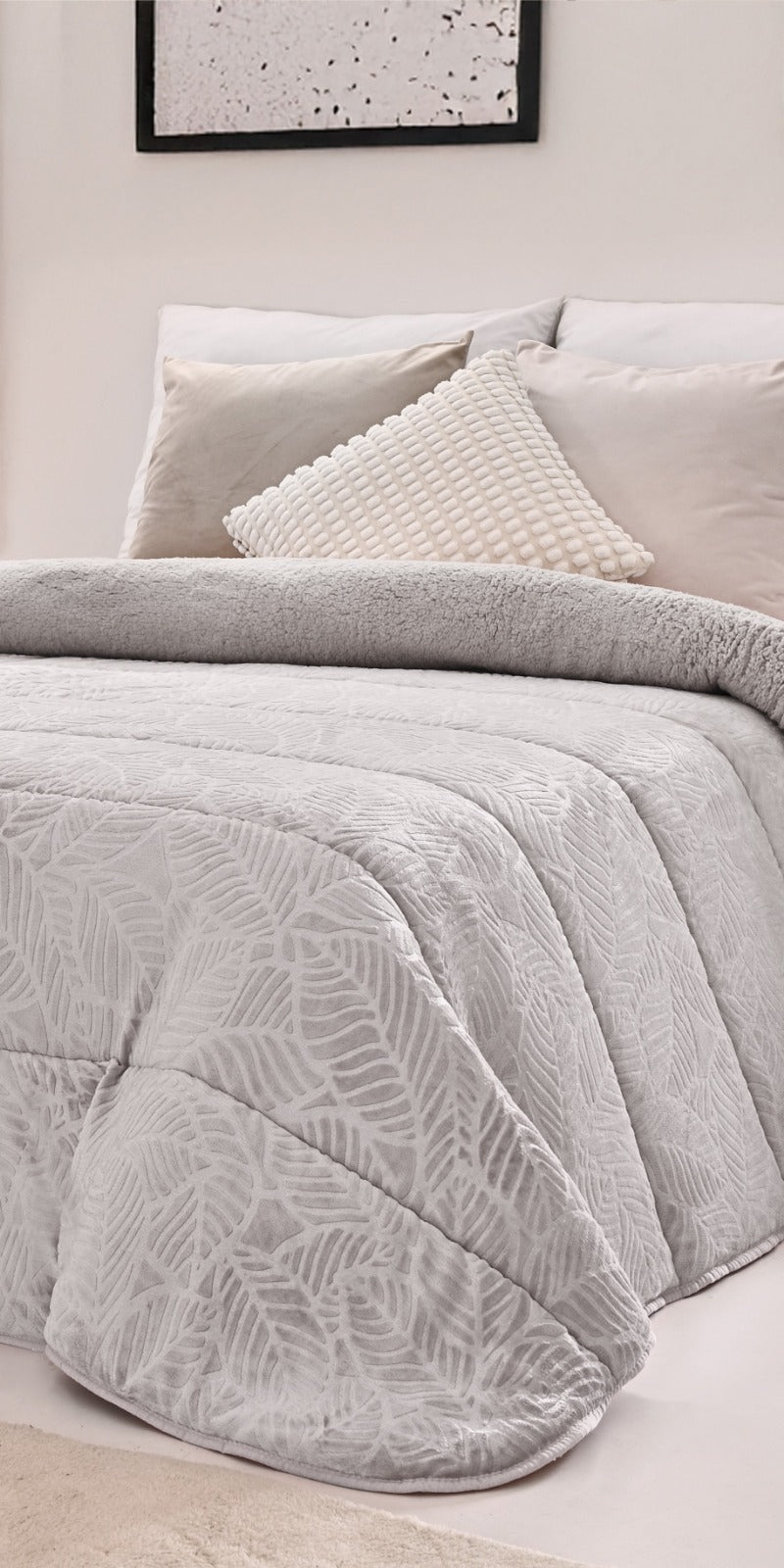 Edredón Fiorenza Jacquard con Sherpa  Elegancia y Calor para tu Invierno