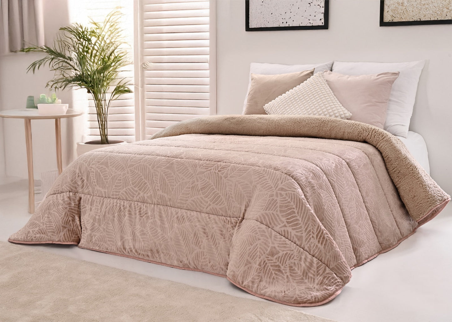 Edredón Fiorenza Jacquard con Sherpa  Elegancia y Calor para tu Invierno