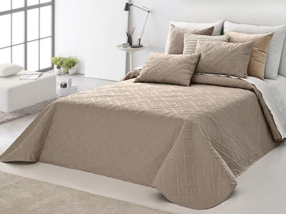 Colcha Claire / Para camas de 150 / Los mejores textiles para tu hogar / LORENA HOGAR