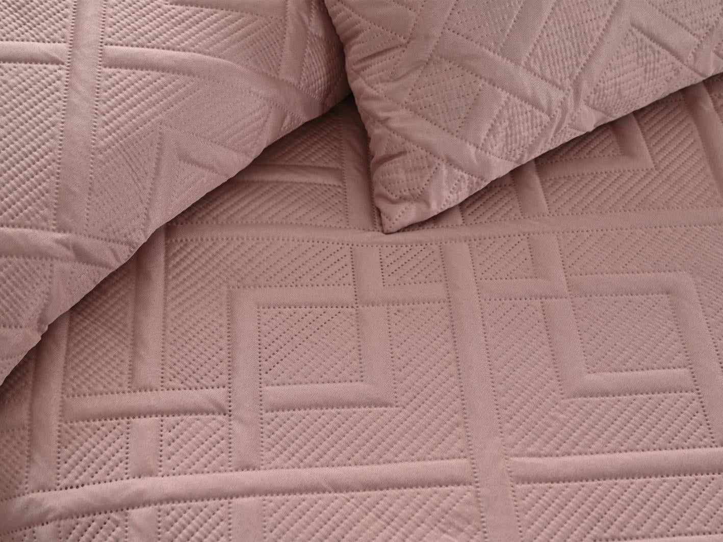 Colcha Claire / Para camas de 150 / Los mejores textiles para tu hogar / LORENA HOGAR