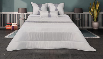 Edredon Crystal Brillo I Medidas 250x260 I Para camas de 150 I Incluye 3 cojines