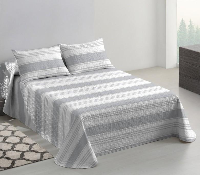 Colcha Bouti Serena Lisa - Para cama de 150cm  - Incluye dos fundas de cojines de 50x70 - Lorena Hogar