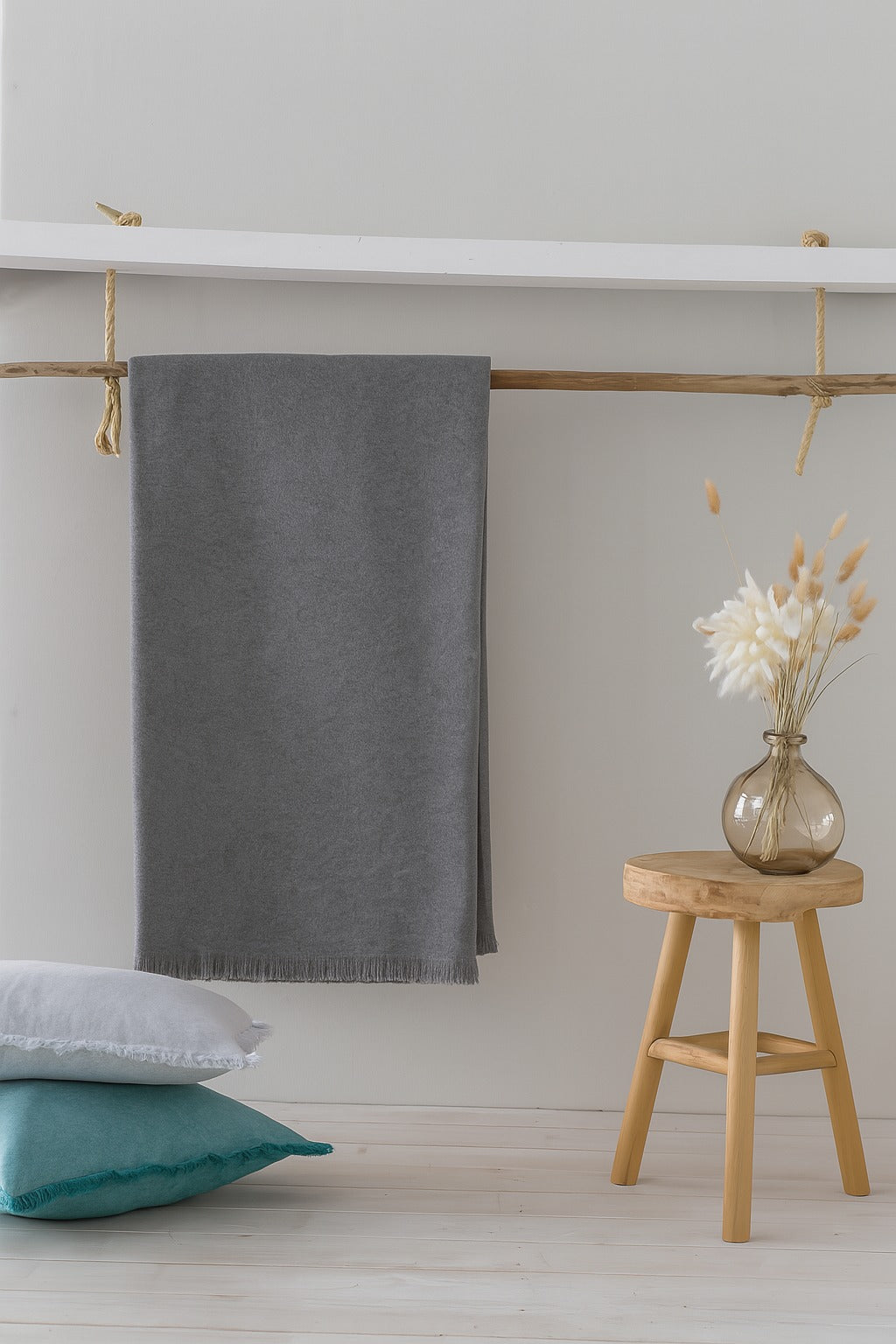 Manta Decorativa Kasia  Colores Naturales y Elegantes